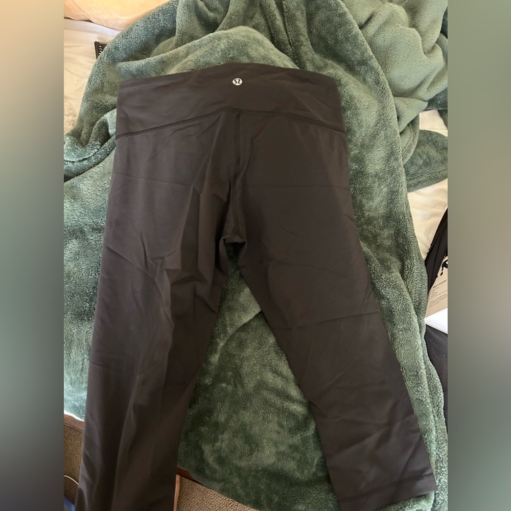 Lululemon cropped leggings